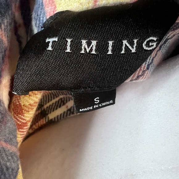 NWOT Timing Oversized Wool Blend Plaid Flannel Shacket, Size Small - Picture 7 of 7